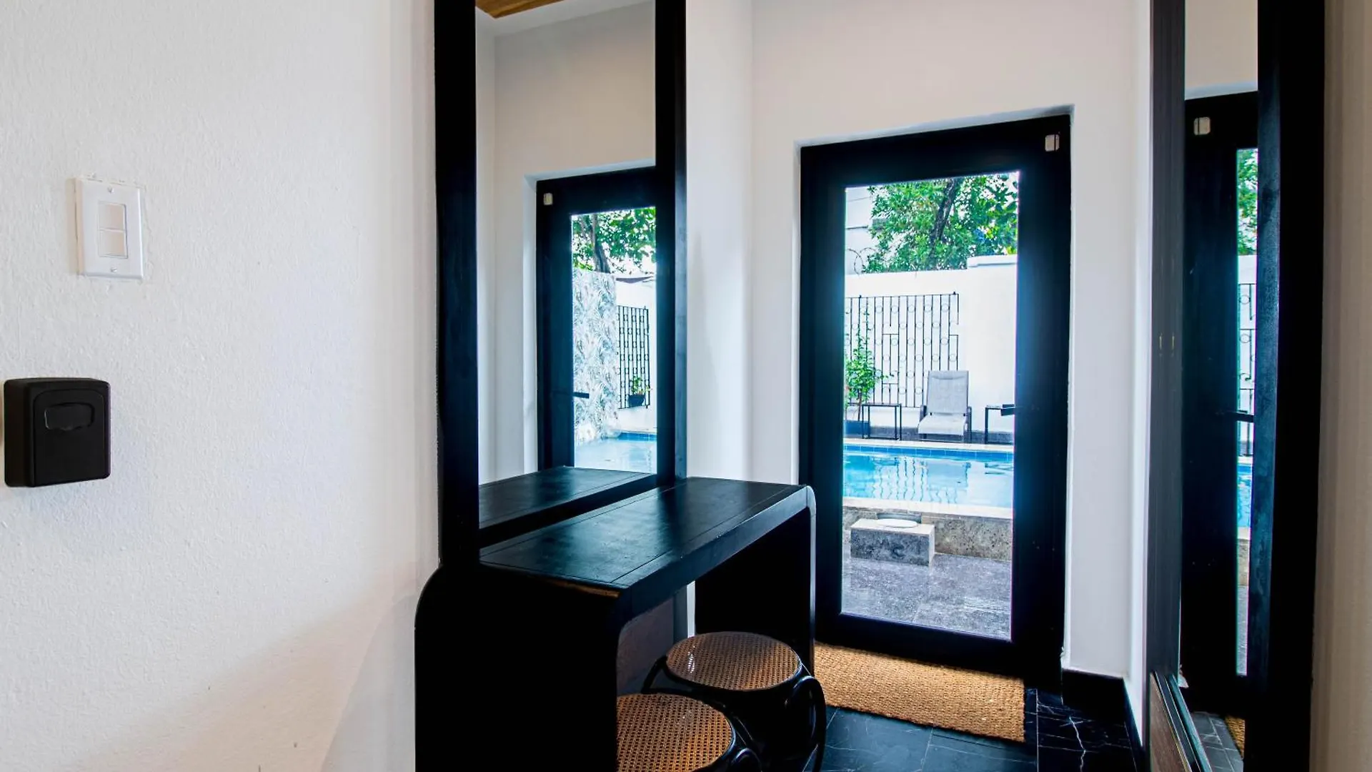 Villa Azure Ocean Park'S Seaside Luxe Retreat San Juan