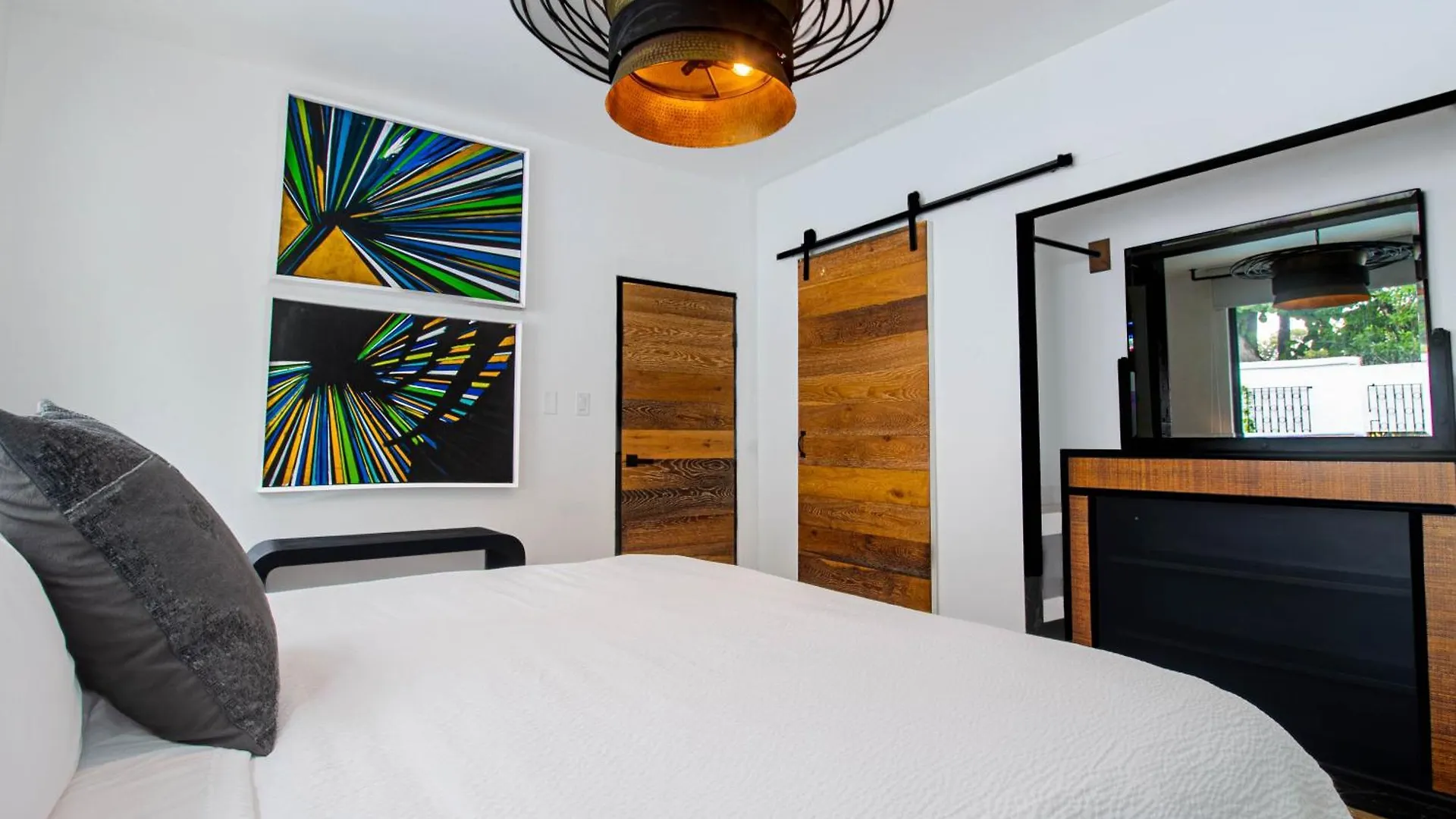 Villa Azure Ocean Park'S Seaside Luxe Retreat San Juan