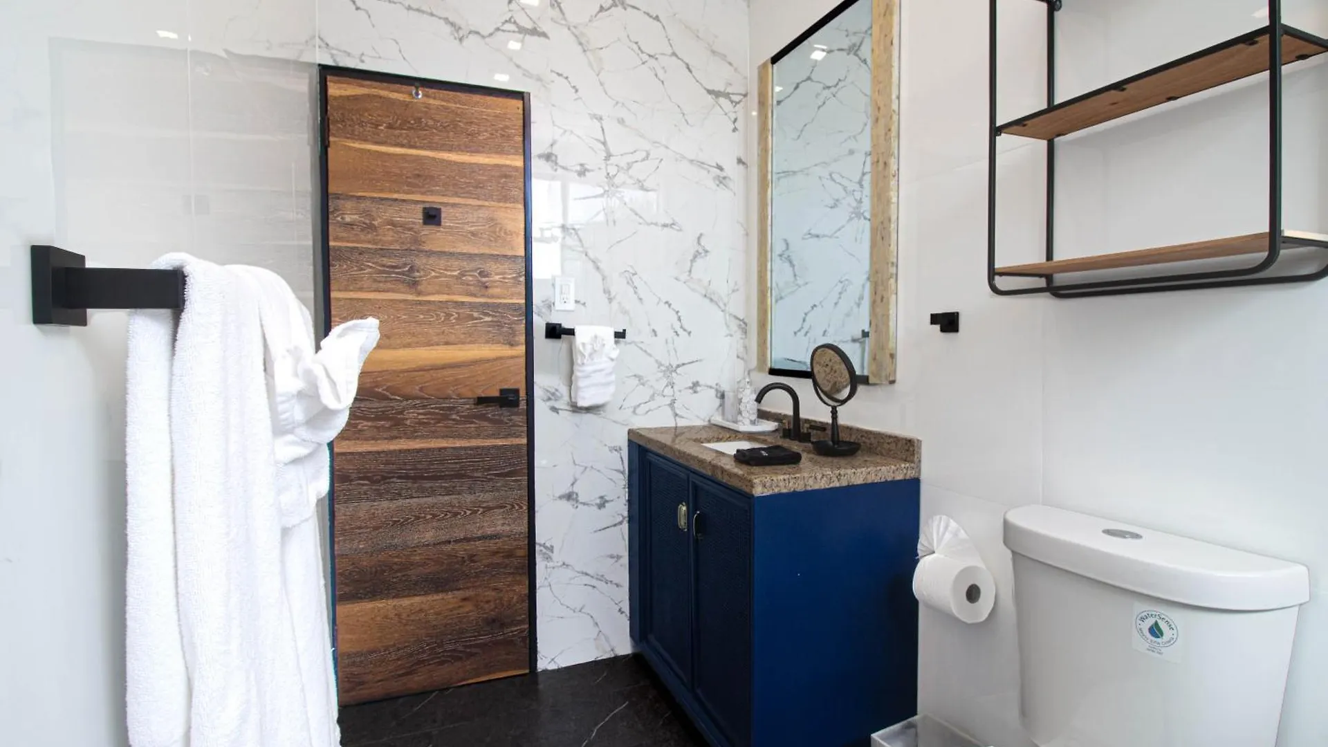 Villa Azure Ocean Park'S Seaside Luxe Retreat San Juan 0*,
