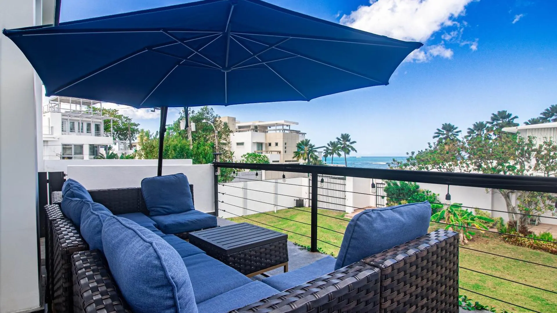 Villa Azure Ocean Park'S Seaside Luxe Retreat San Juan