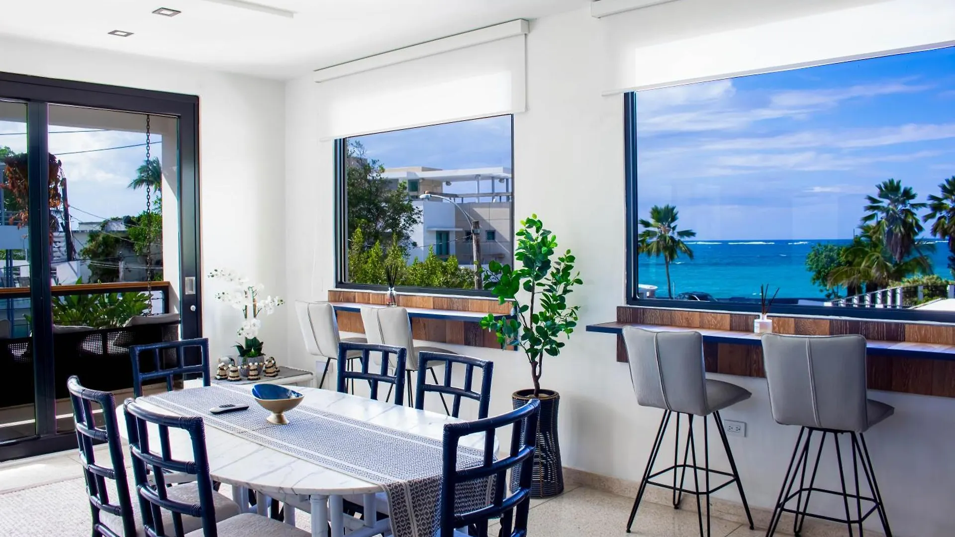 Villa Azure Ocean Park'S Seaside Luxe Retreat San Juan