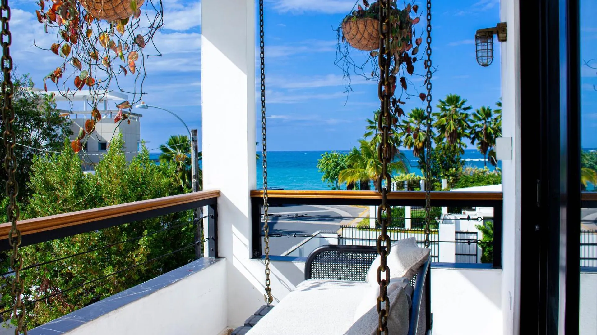Villa Azure Ocean Park'S Seaside Luxe Retreat San Juan 0*,